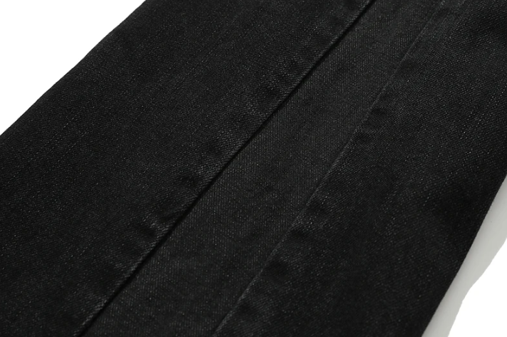 Lässige, gerade, zerrissene VVS-Jeans im Oversize-Stil