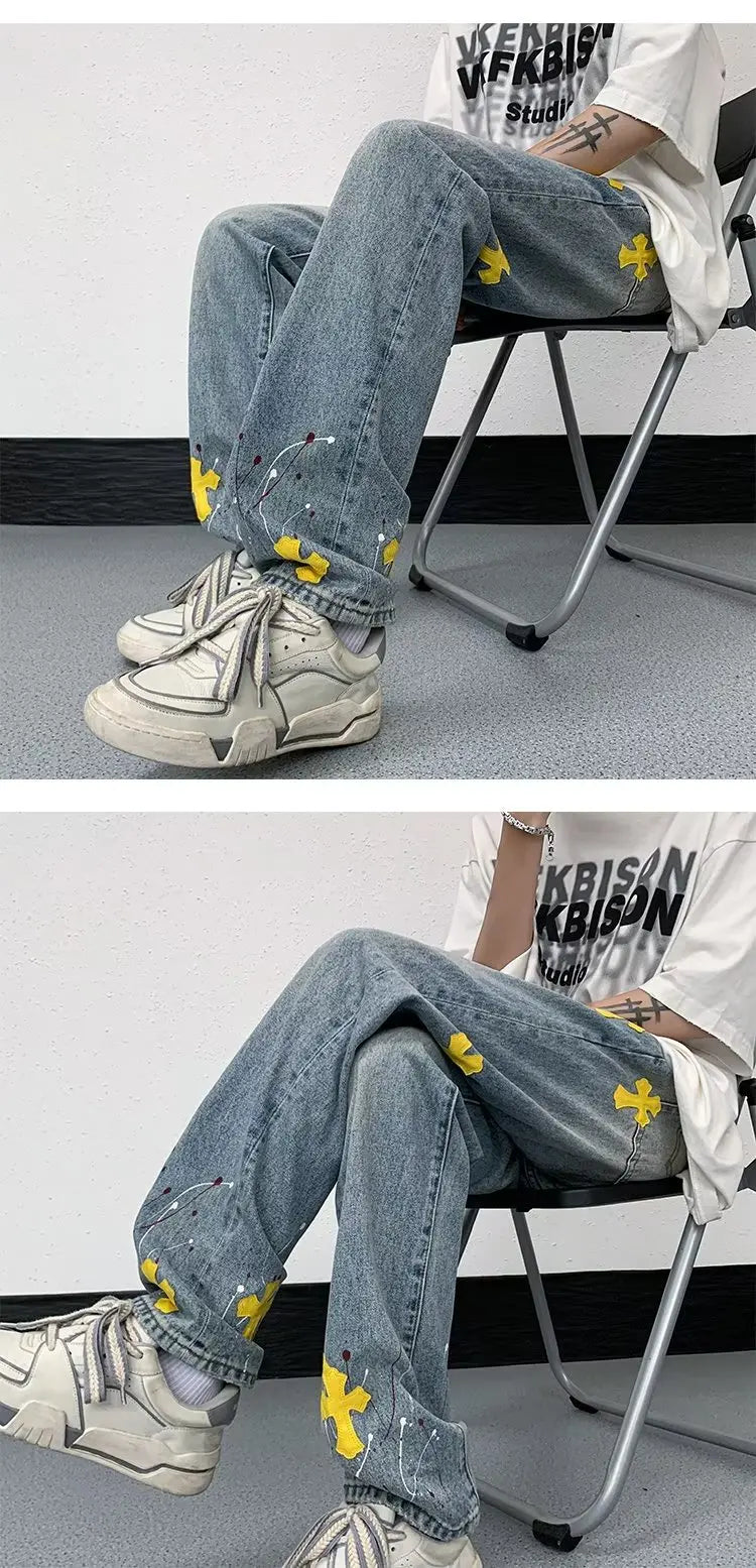 Jeans mit VVS-Splashed Ink-Kreuzstickerei