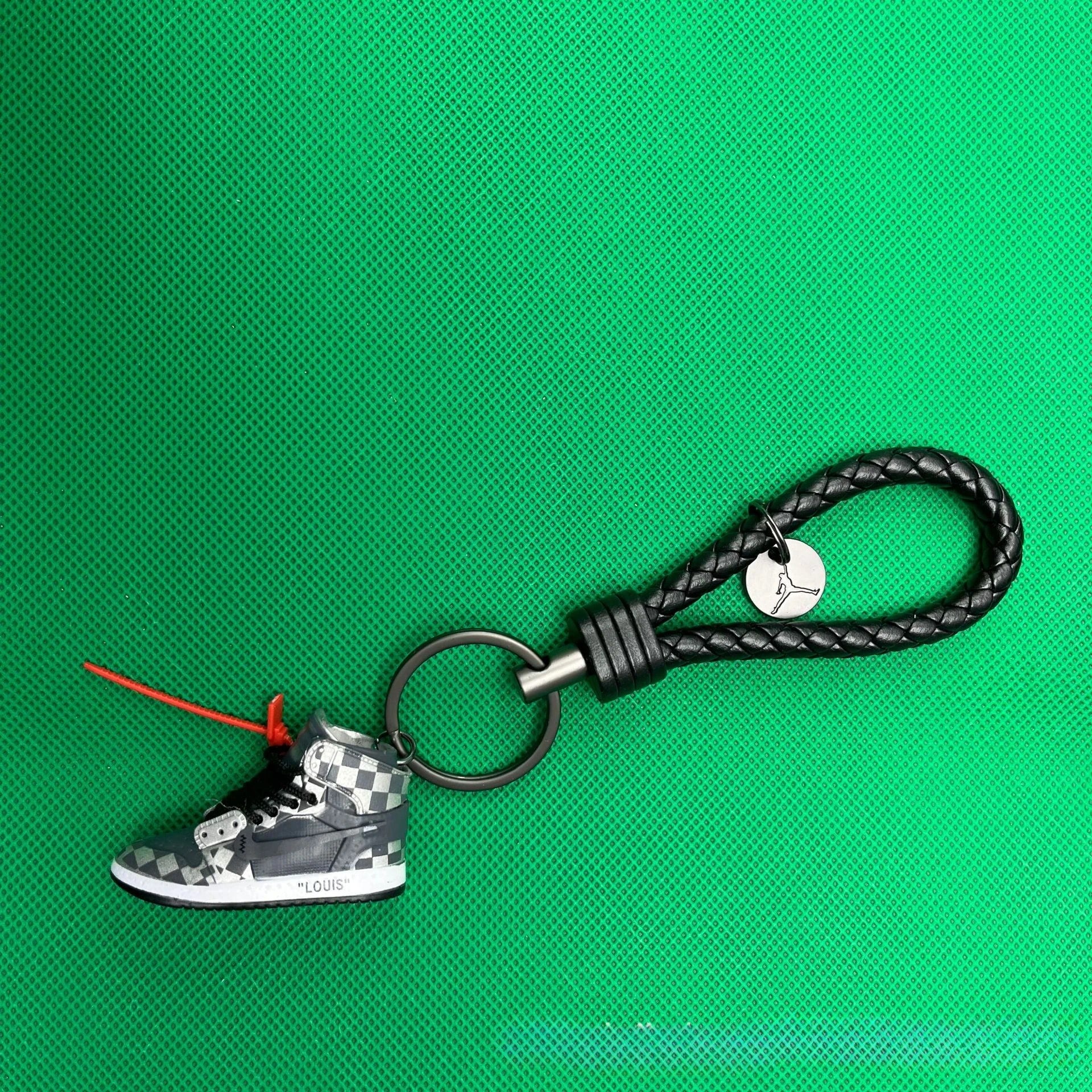 Miniature Air Jordan Keychain – Ultimate Gift for Basketball Fans